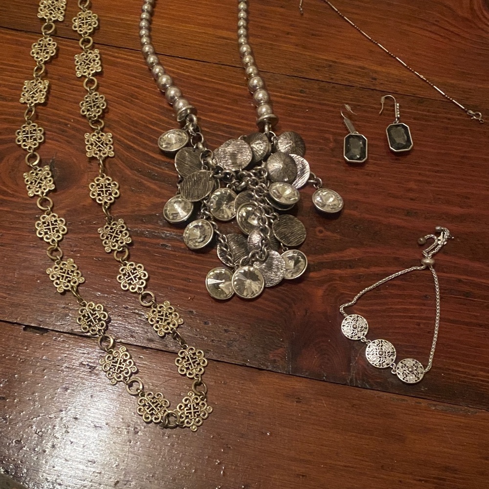 Elegant Gold and Silver Women Jewelry Set
